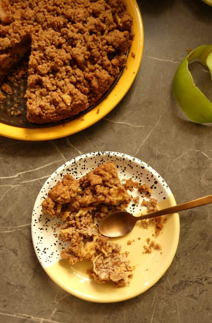 εύκολη μηλόπιτα με crumble