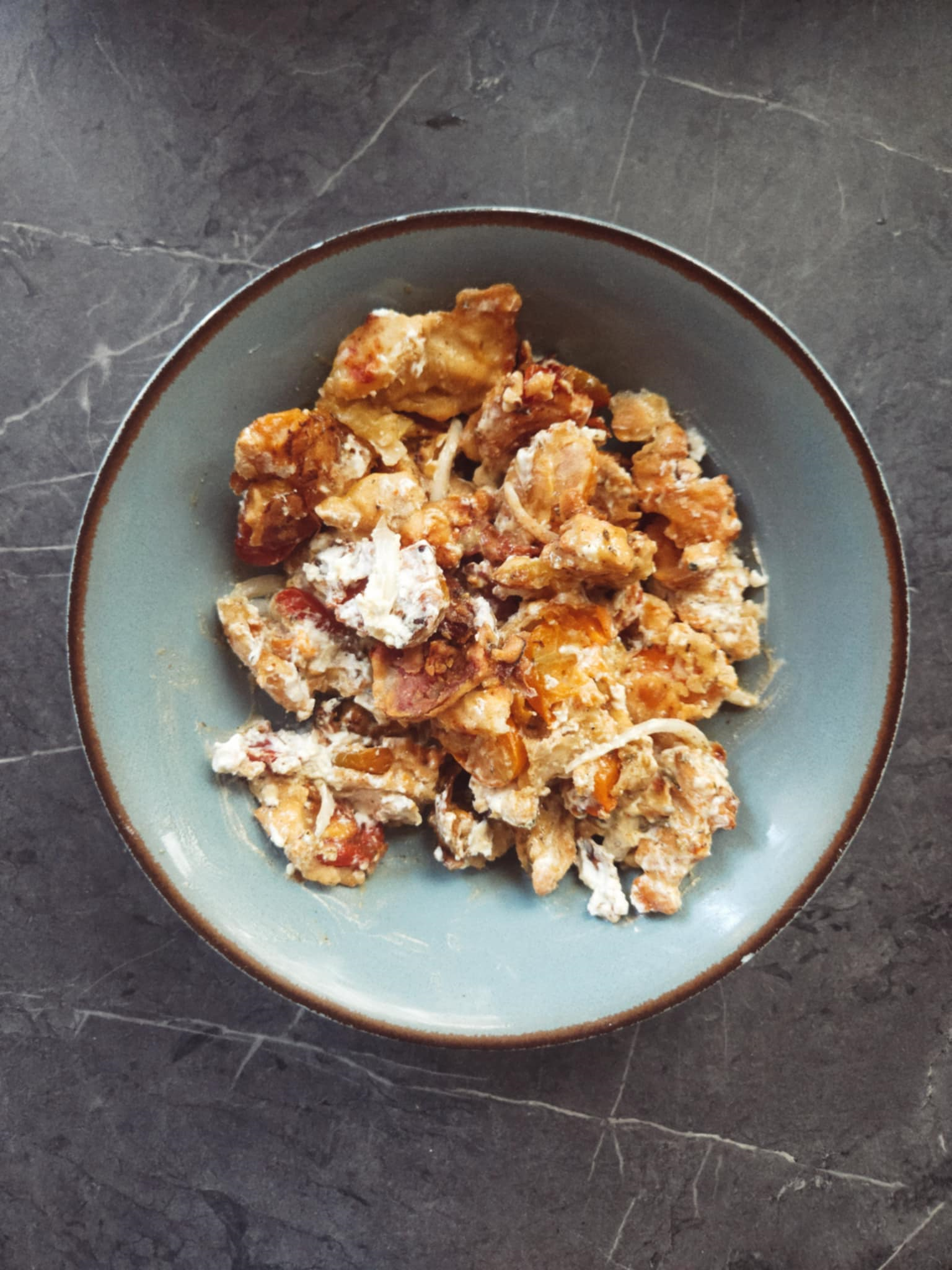 Σαλάτα με τραγανά ντοματίνια και vinaigrette βαλσάμικο 3 Σαλάτα με ψητά ντοματίνια με τραγανή κρούστα και vinaigrette βαλσάμικο