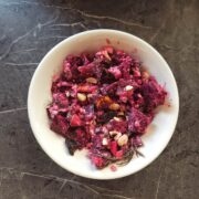 Παντζαροσαλάτα με γιαούρτι, μήλο και ξύσμα πορτοκάλι