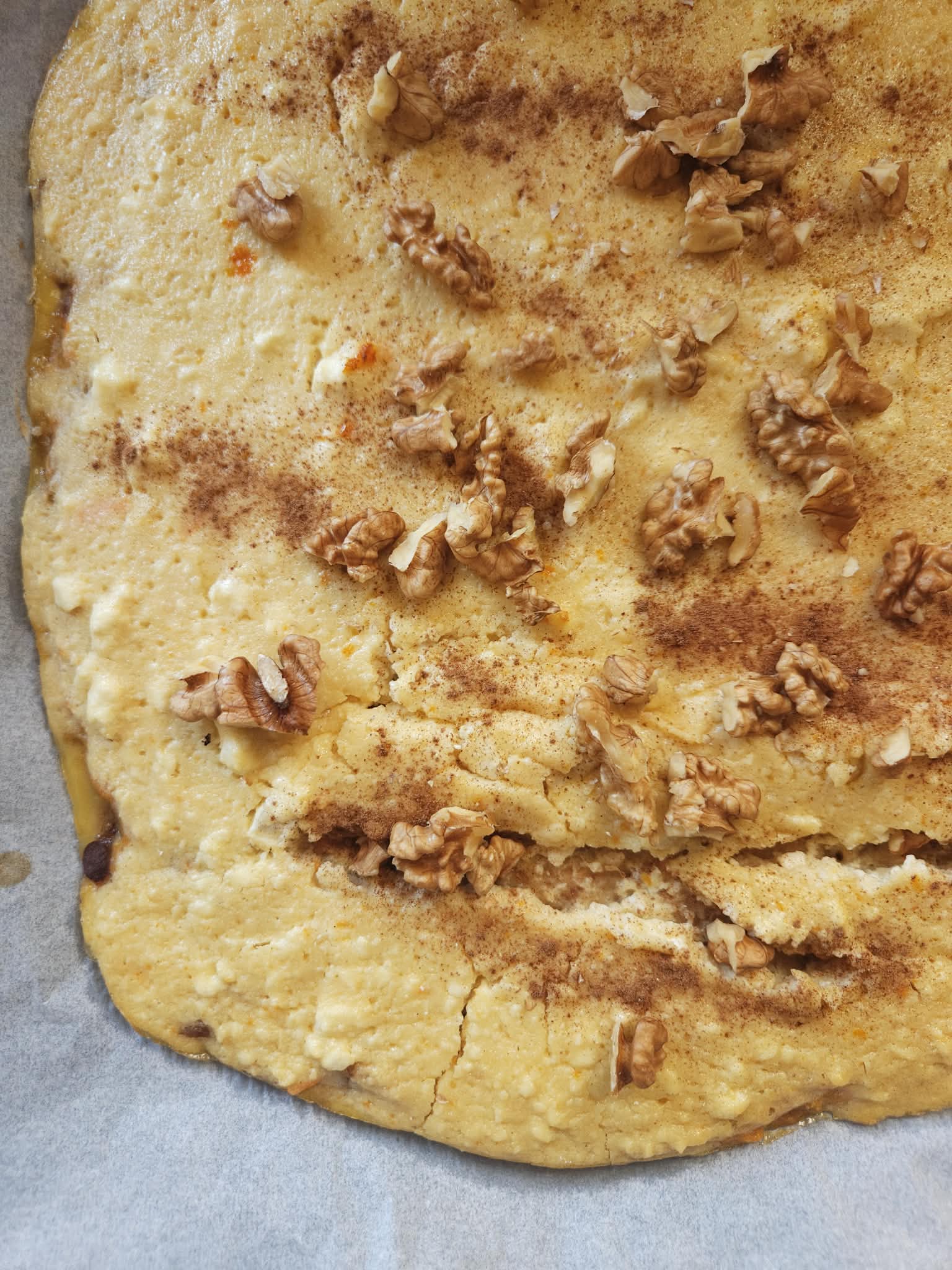 Κέικ καρότου σε ρολό γεμιστό με κρέμα από ελληνικά τυριά